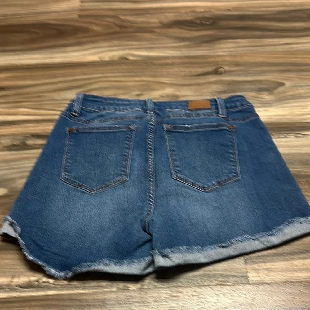 Judy Blue stylish blue